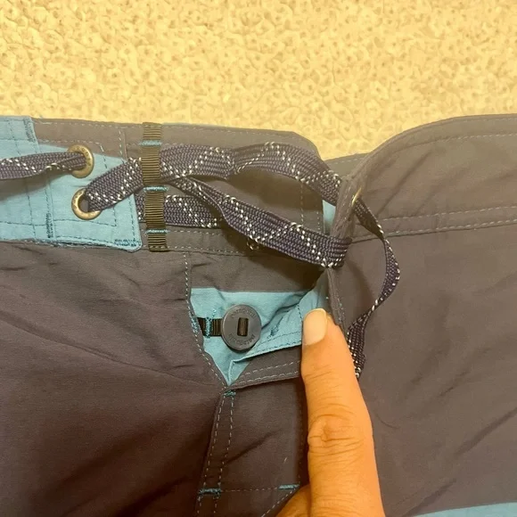 Patagonia Men's Board Shorts Minimalist Wavefarer Size 30 NWT Blue Stripe Trunks - Picture 8 of 11